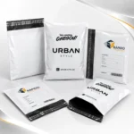 Envelopes de segurança brancos e pretos para e-commerce, lojas virtuais e envios postais.