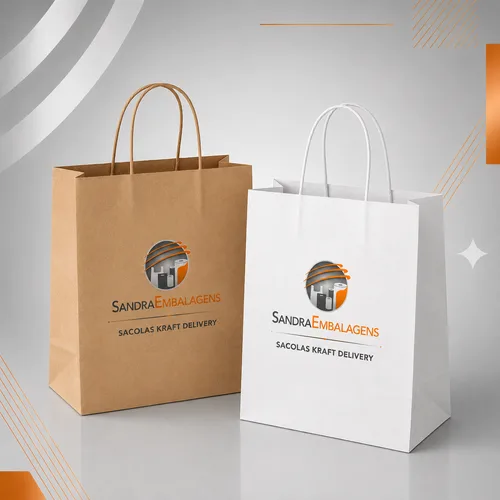 Sacolas kraft delivery personalizadas branca e natural com alça torcida e impressão da Sandra Embalagens para restaurantes, padarias, cafeterias, delivery e lojas.