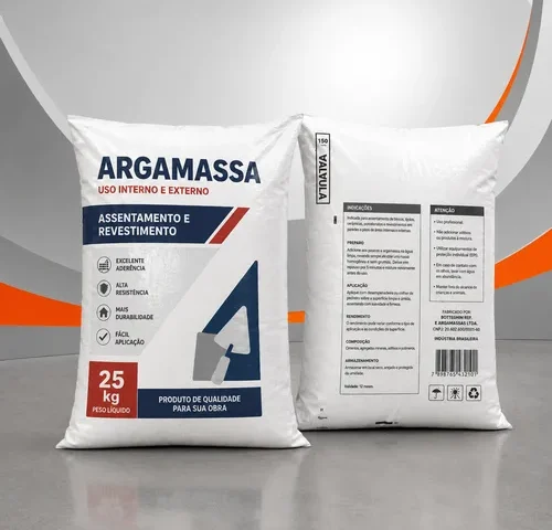 Sacos de polietileno valvulados laterais para argamassa, frente e verso, utilizados em envase automático de produtos em pó.