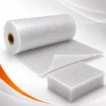 Bobina de plástico bolha laminado com EPE e folhas cortadas empilhadas.