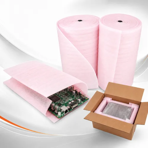 Bobinas de manta EPE antiestática rosa protegendo placa e equipamento eletrônico em caixa.